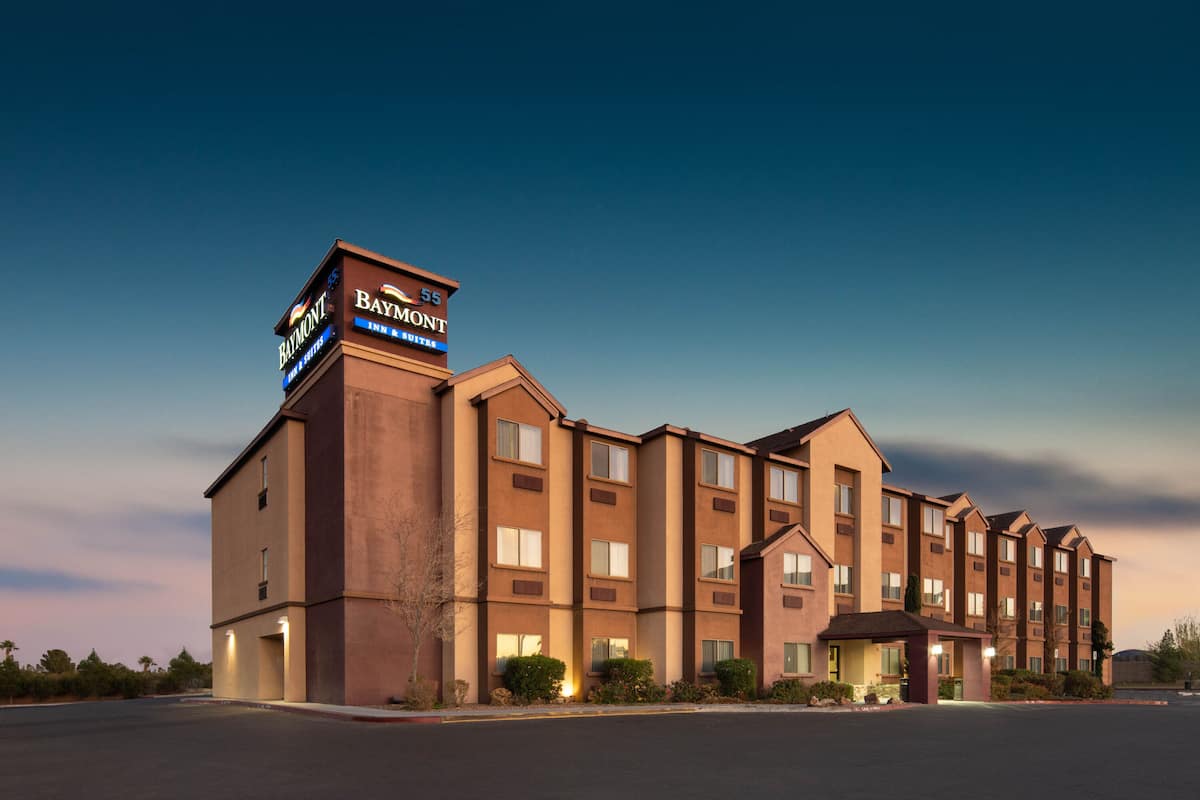 Baymont by Wyndham Las Vegas South Strip exterior at dusk