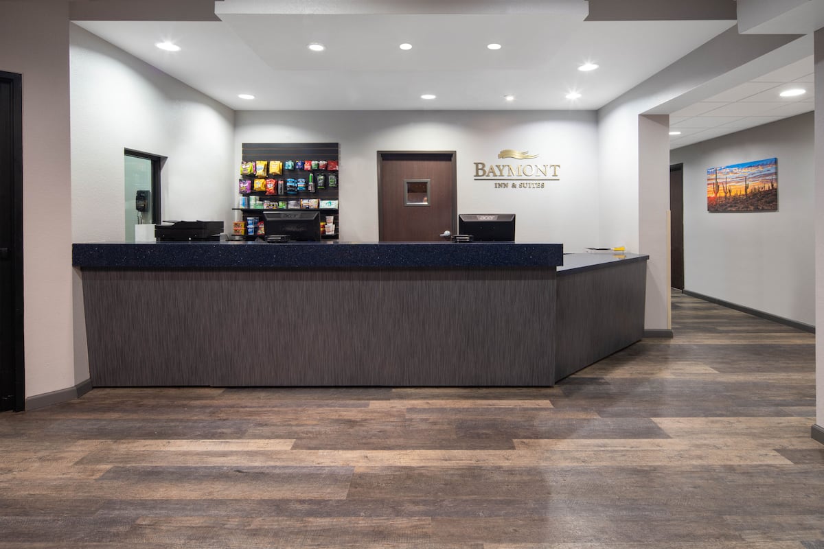 Baymont by Wyndham Las Vegas South Strip reception