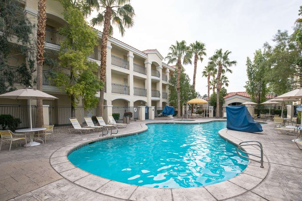 Club de Soleil resort pool and guest buildings