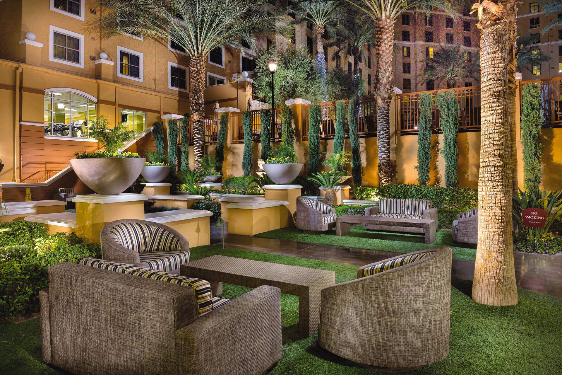 Club Wyndham Grand Desert landscaped courtyard