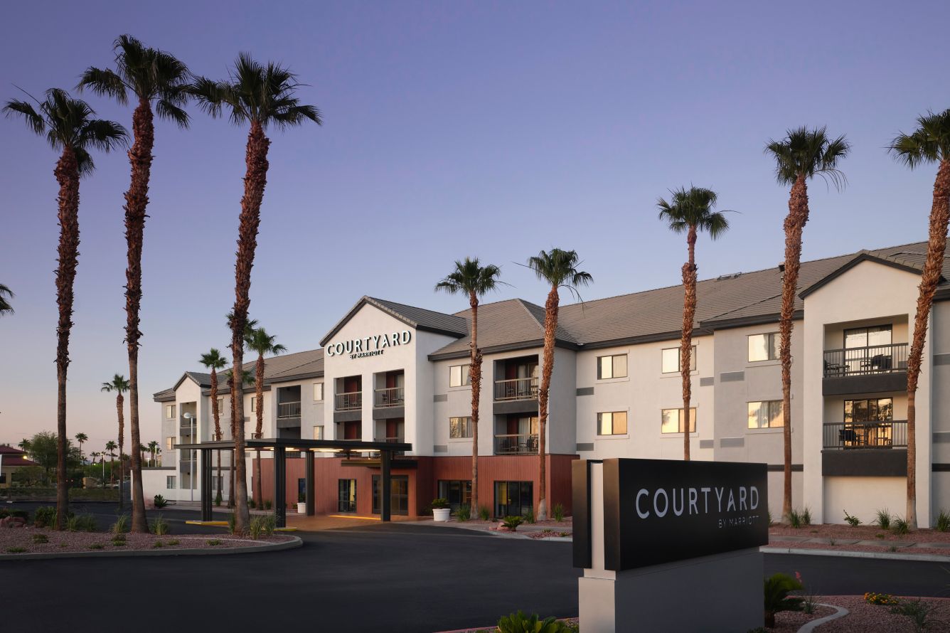Courtyard Las Vegas Henderson Green Valley front exterior