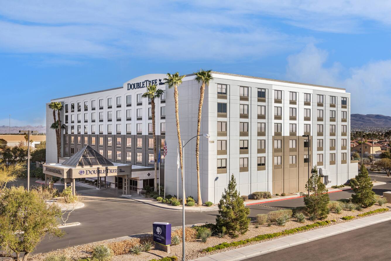 DoubleTree by Hilton Las Vegas Airport exterior