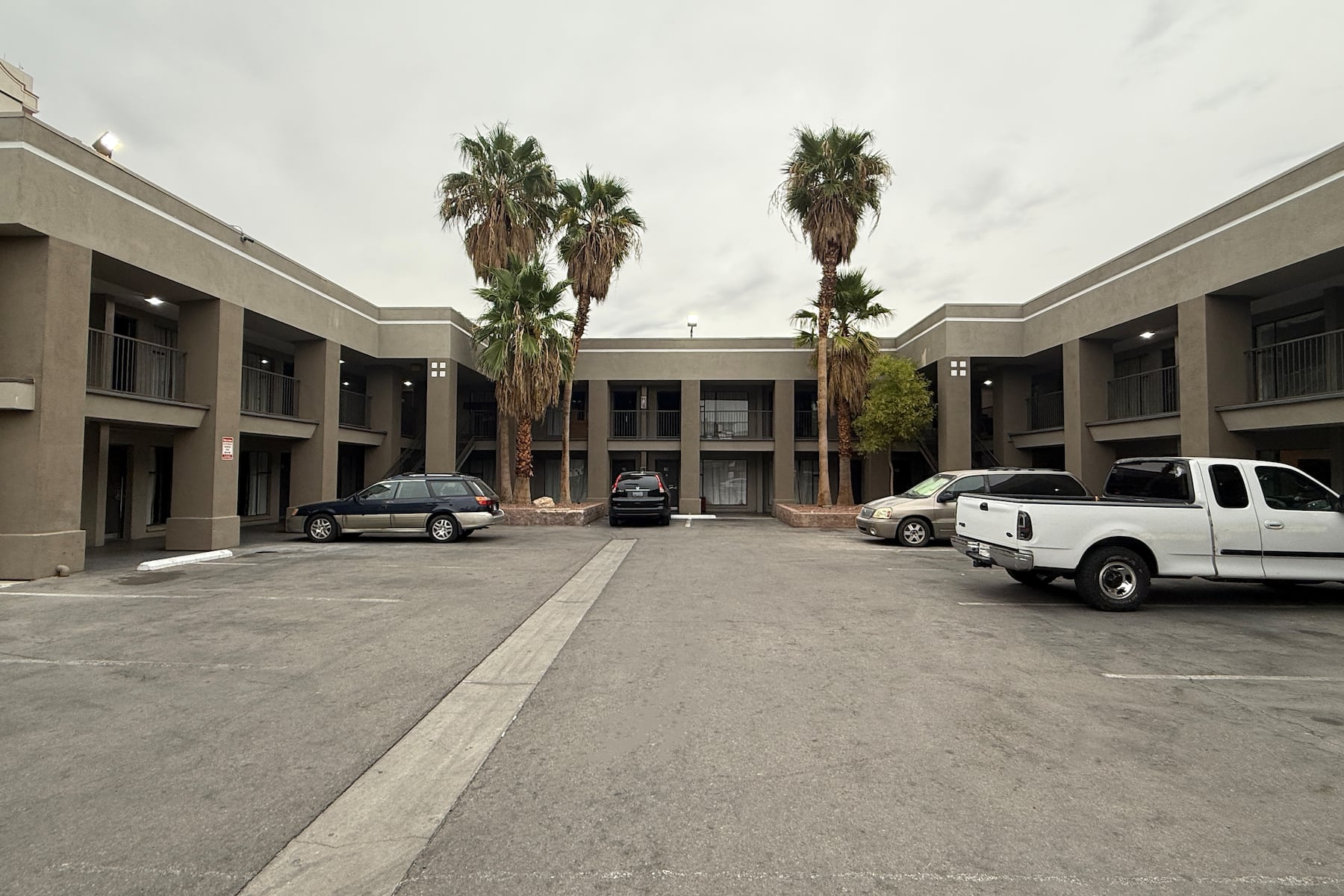 DTLV, a Baymont by Wyndham official hotel exterior