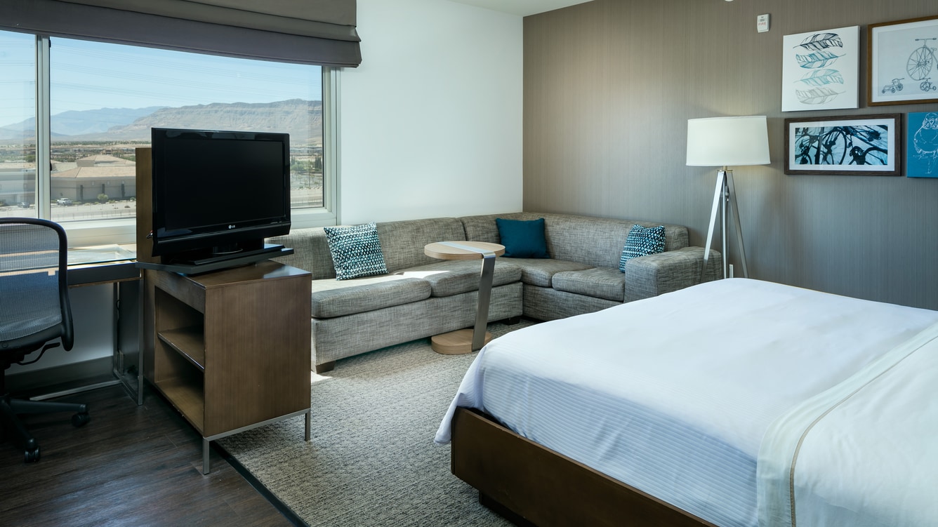 King Studio Guest Room - Element by Marriott Las Vegas Summerlin Guest Rooms King Studio Guest Room