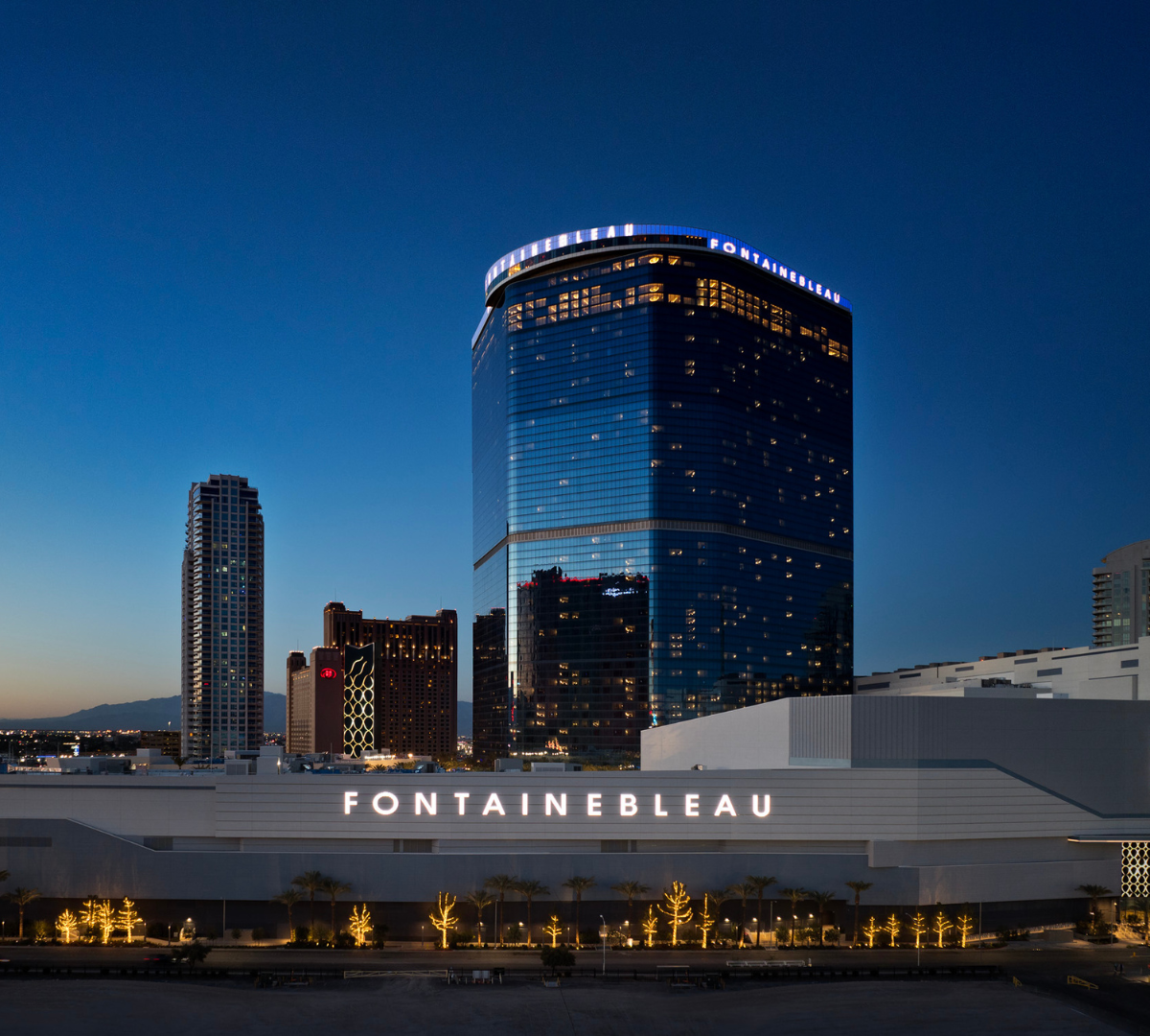Fontainebleau Las Vegas official property exterior