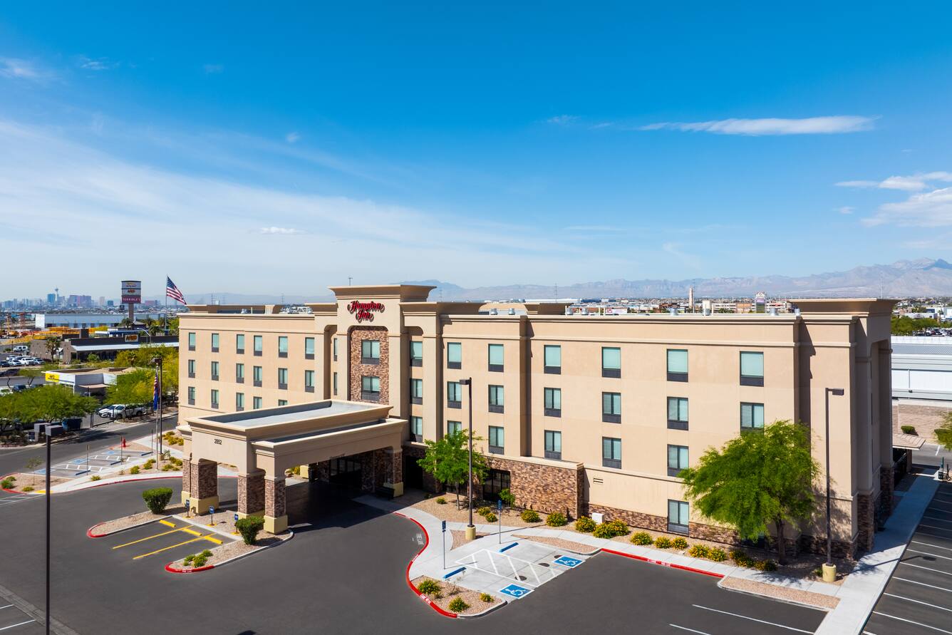 Hampton Inn Las Vegas North Speedway hotel exterior