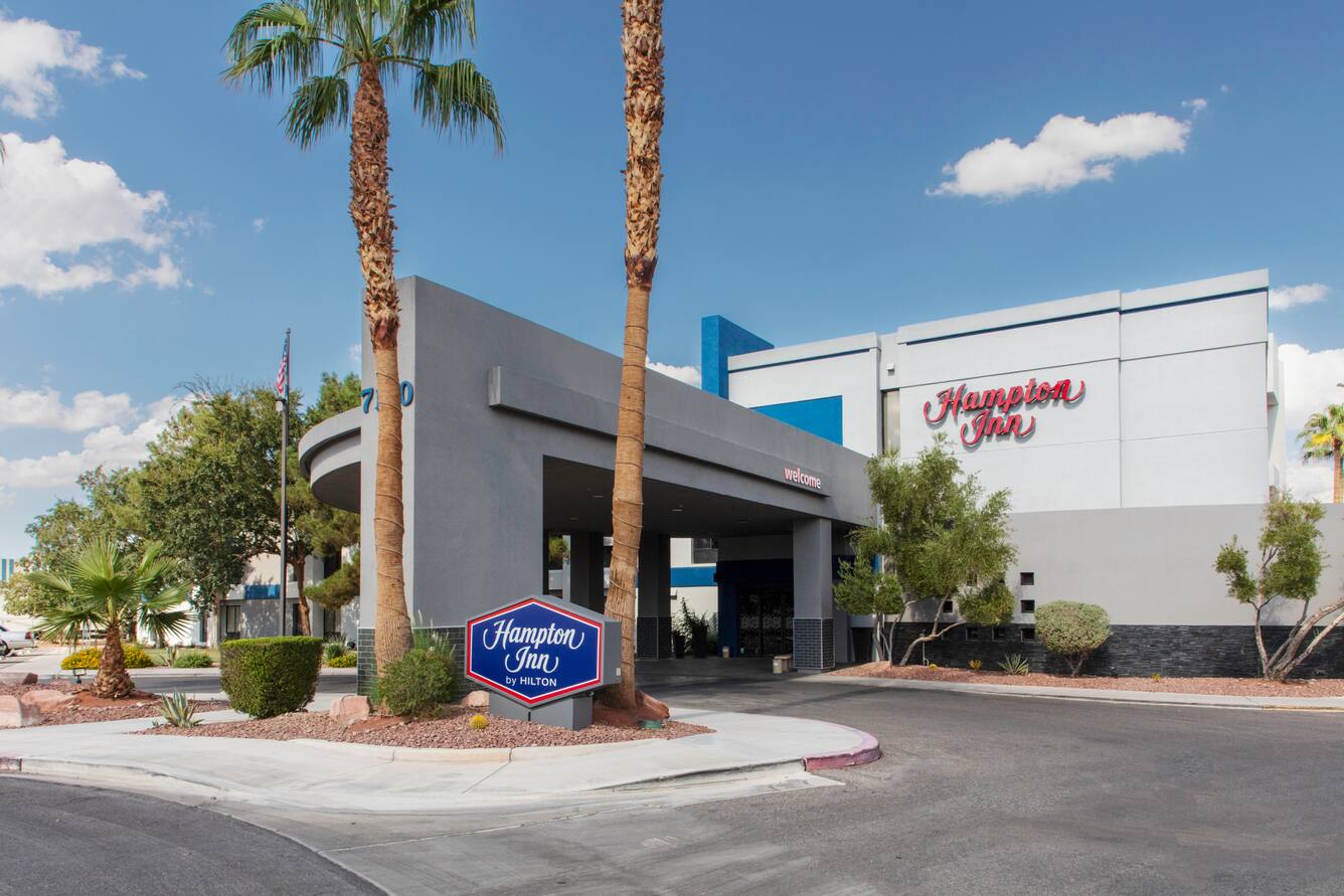 Hampton Inn Las Vegas/Summerlin hotel exterior