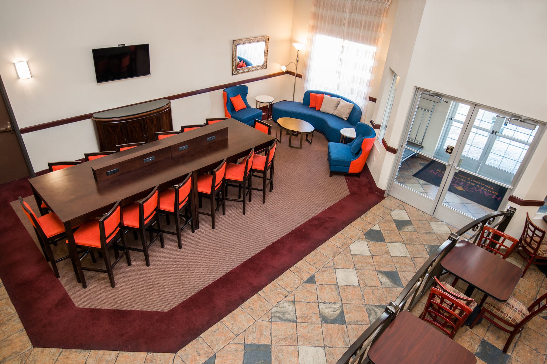 Hawthorn Suites by Wyndham hotel lobby