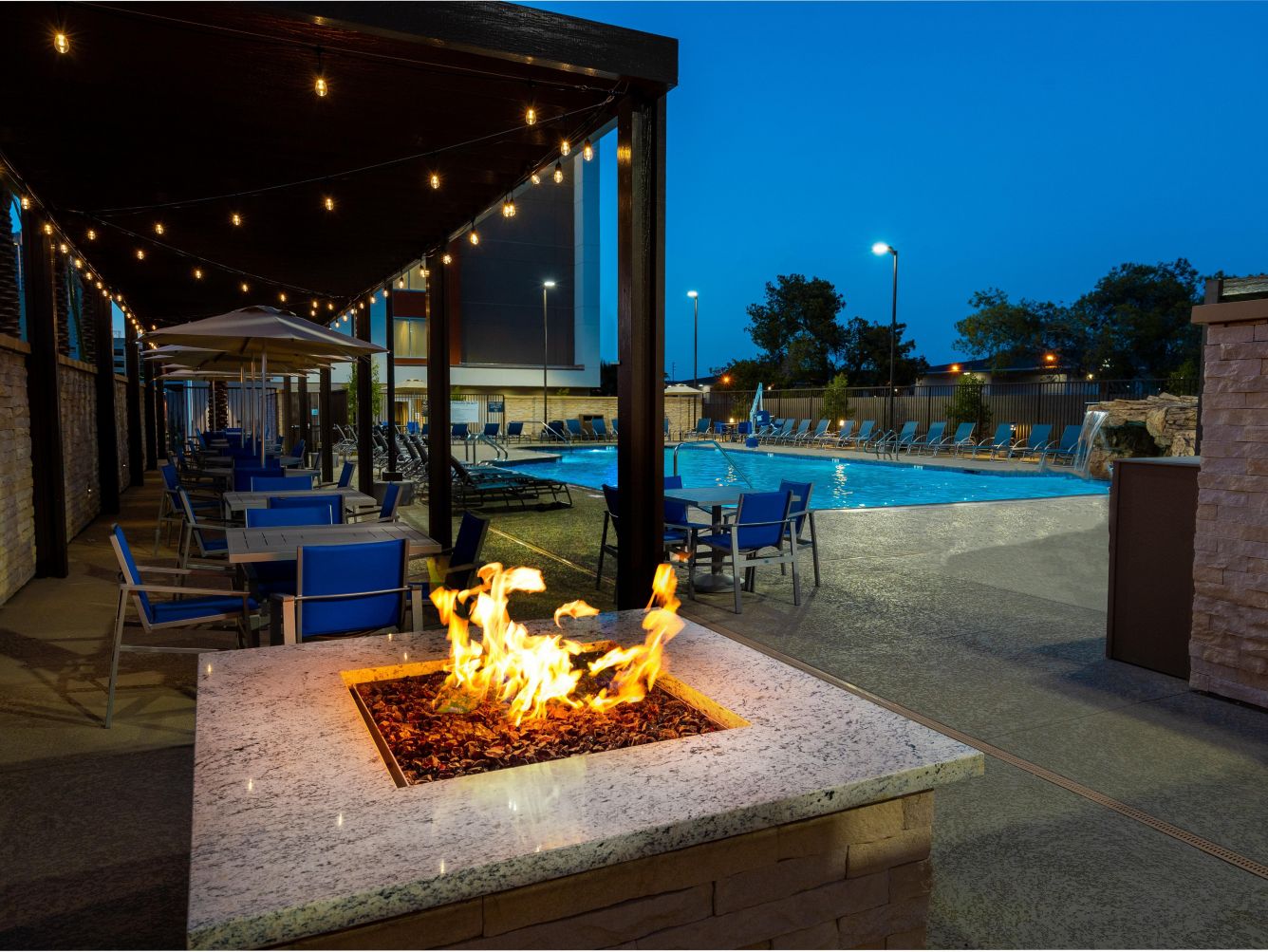 Holiday Inn Express & Suites Las Vegas E Tropicana official outdoor fire pit