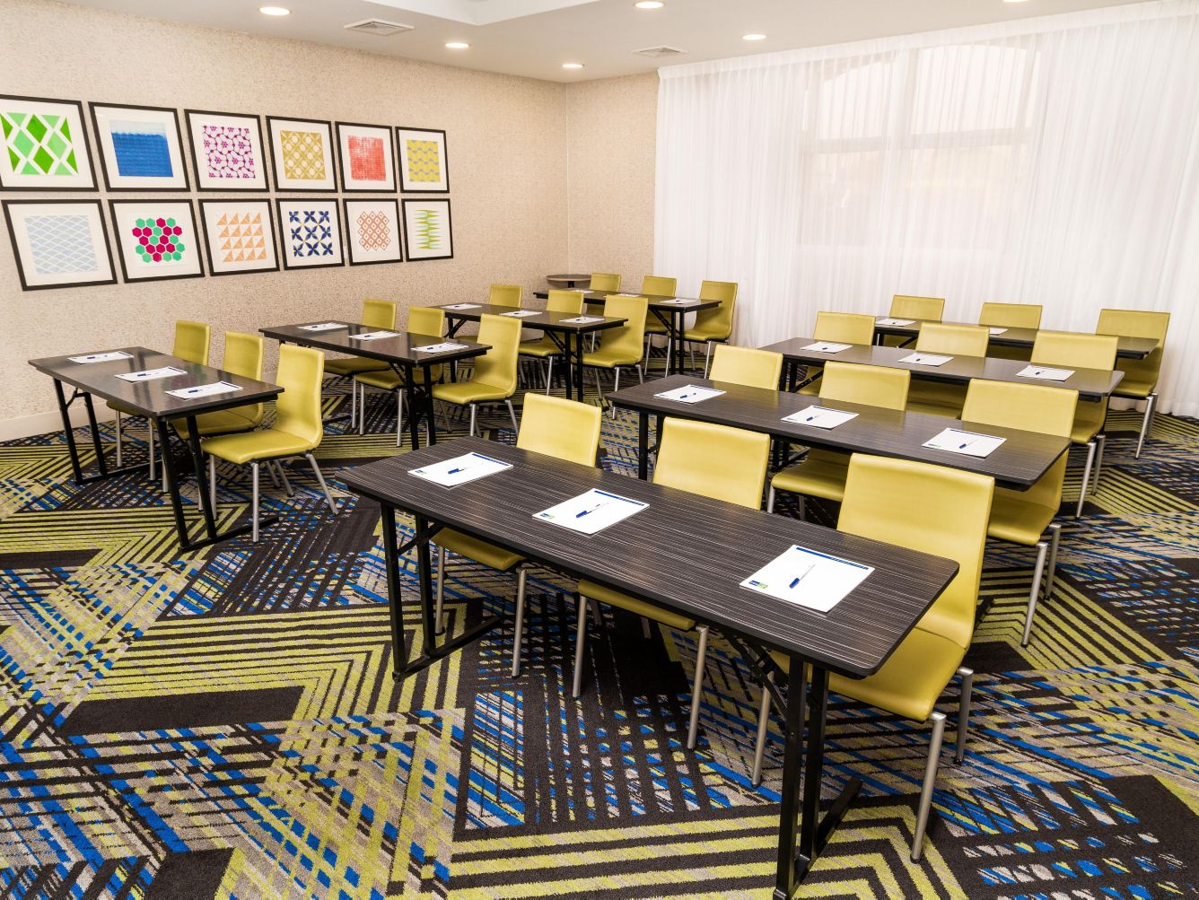 Holiday Inn Express & Suites Las Vegas SW - Spring Valley meeting room