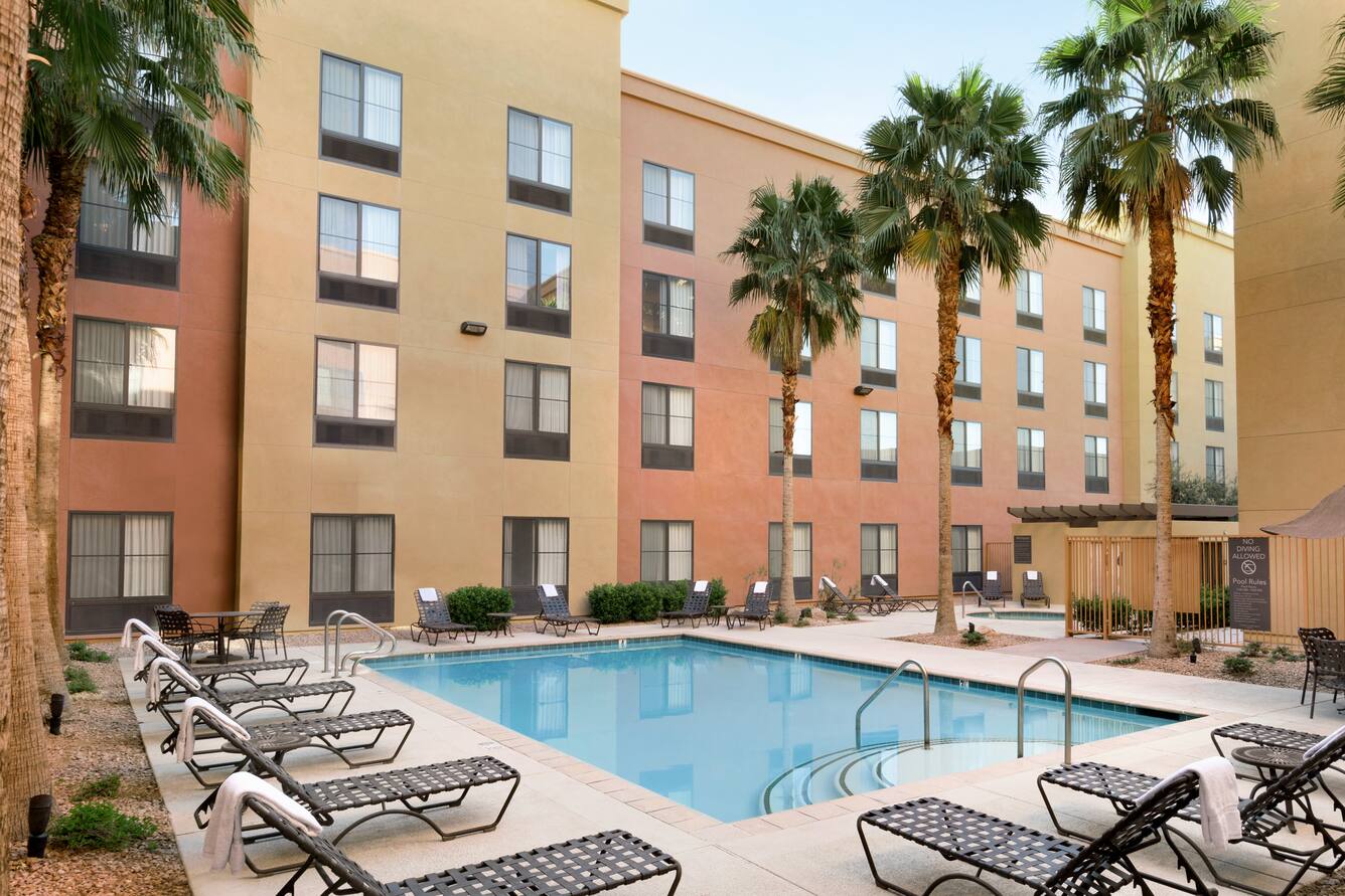Homewood Suites by Hilton Las Vegas Airport outdoor pool