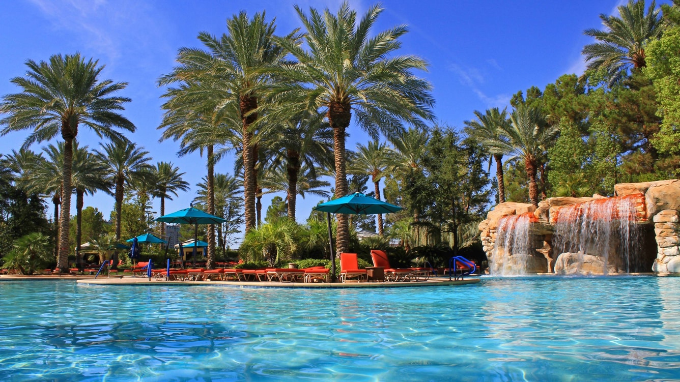 JW Marriott Las Vegas Resort and Spa outdoor pool and waterfall