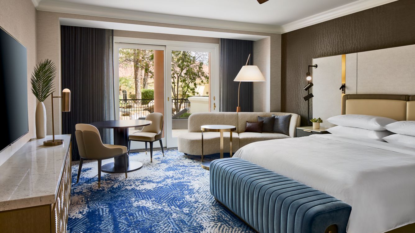 Modern king guest room at JW Marriott Las Vegas fe - JW Marriott Las Vegas Resort & Spa Guest Rooms King guest room with patio at JW Marriott Las Vega