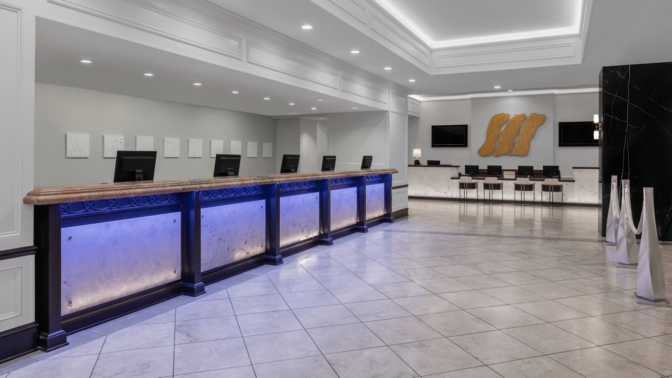 Marriott's Grand Chateau front desk and lobby