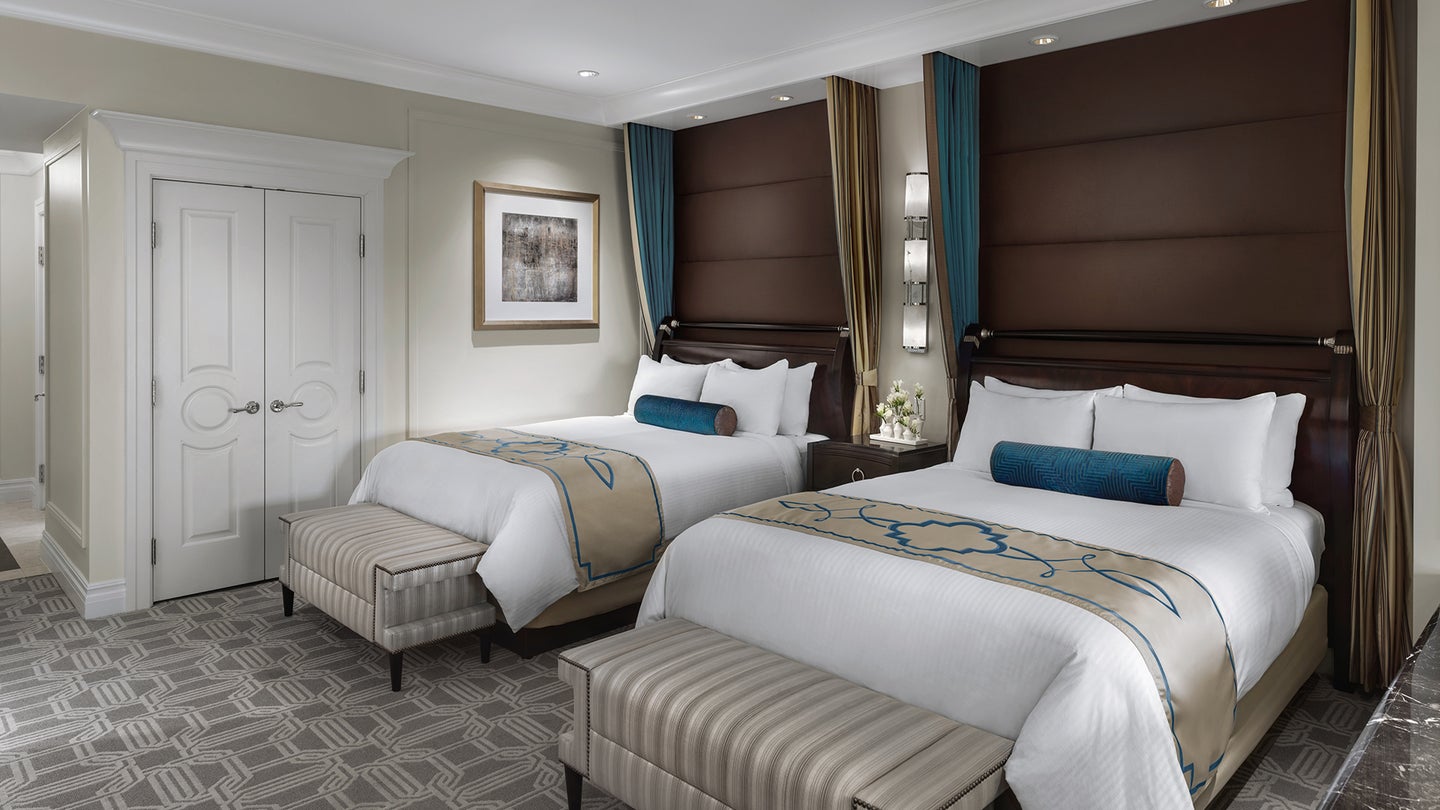 The Palazzo Luxury Two Queen Suite guest room