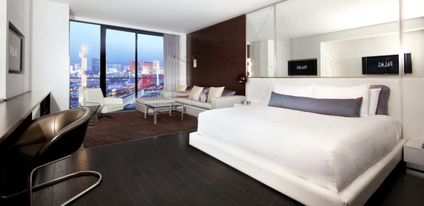 Palms Place Hotel studio suite