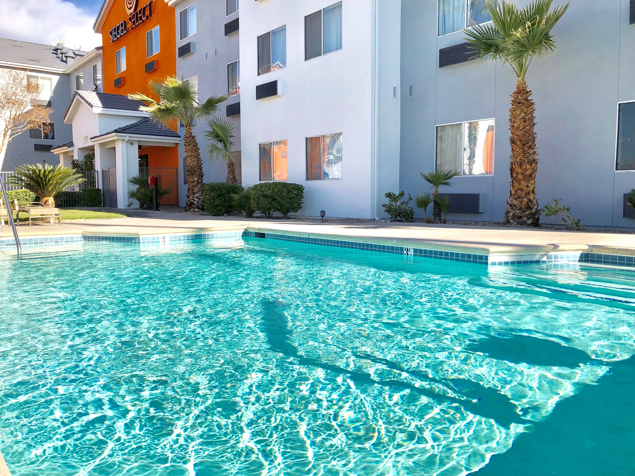 Siegel Select Las Vegas Blvd hotel pool