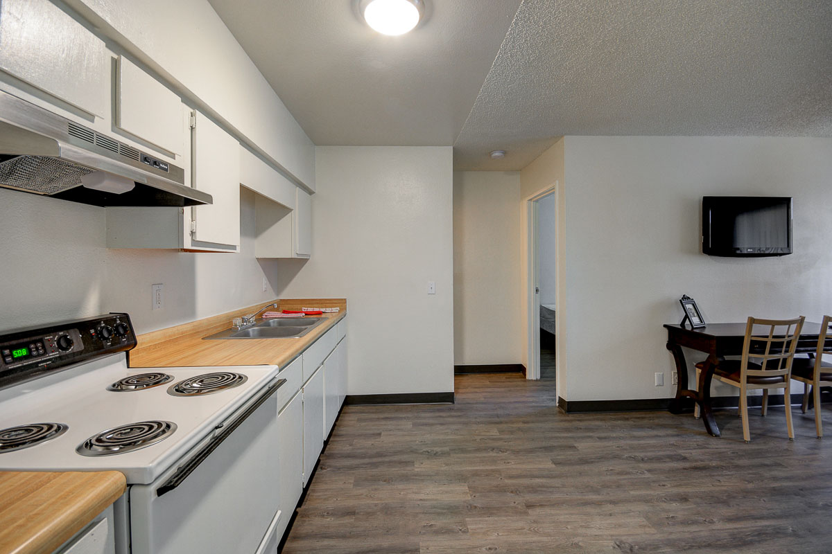 Siegel Suites Craig suite kitchen