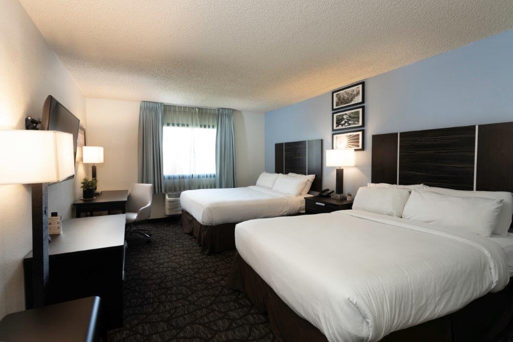 Silver Sevens Hotel & Casino deluxe double queen room