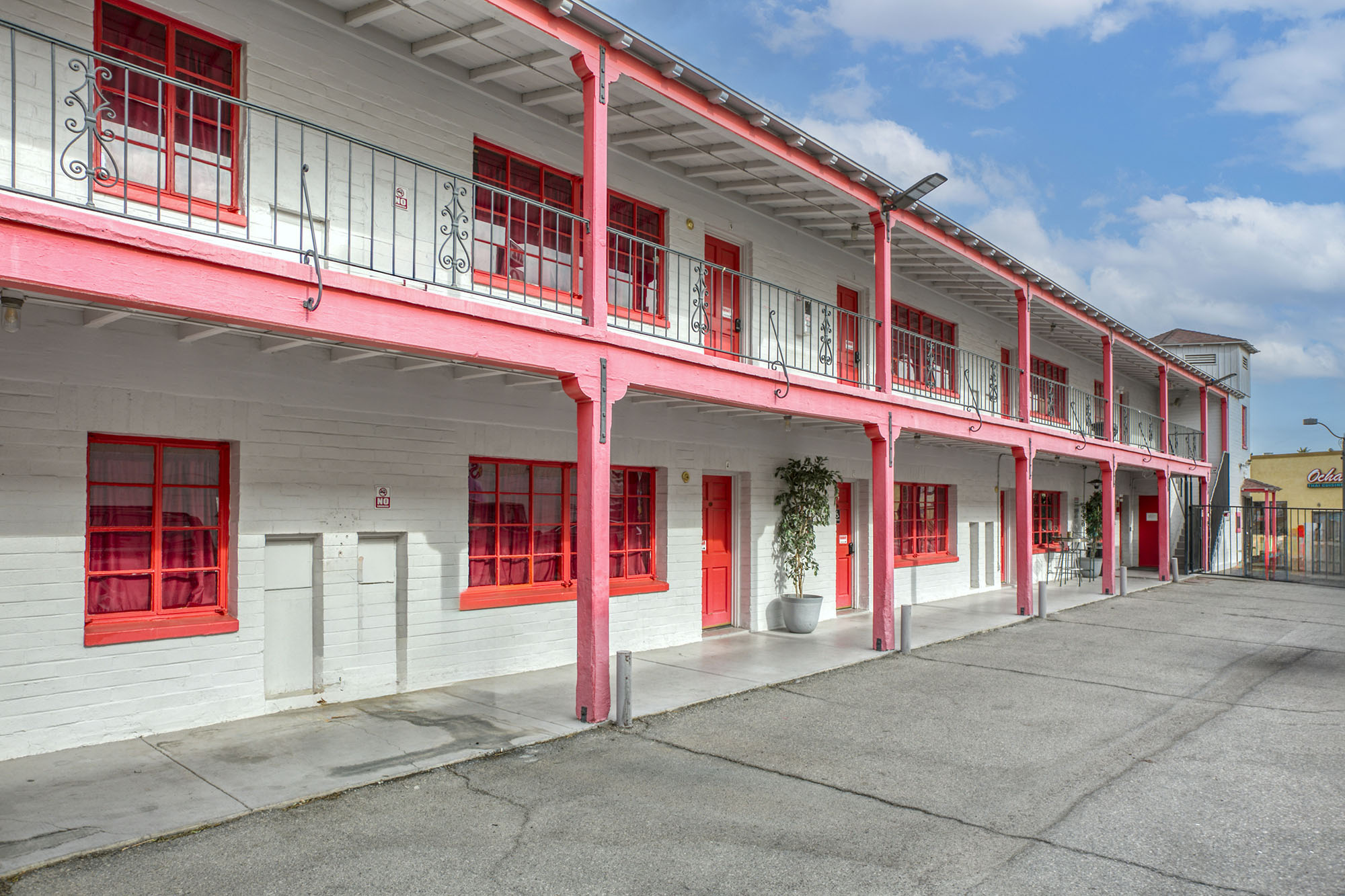 Sin City Hostel official property exterior